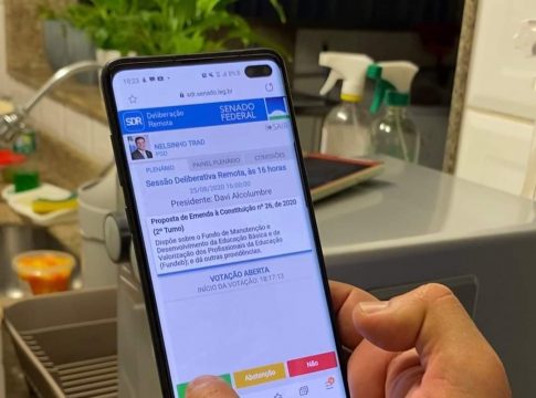 Senador Nelsinho vota favorável ao novo FUNDEB