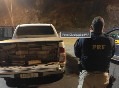 motorista em Hilux é preso pela PRF com carga de maconha avaliada em R$ 2 milhões