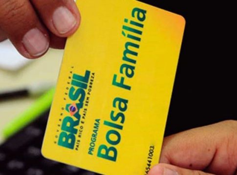 Auxílio emergencial: beneficiários do Bolsa Família recebem quinta e última parcela