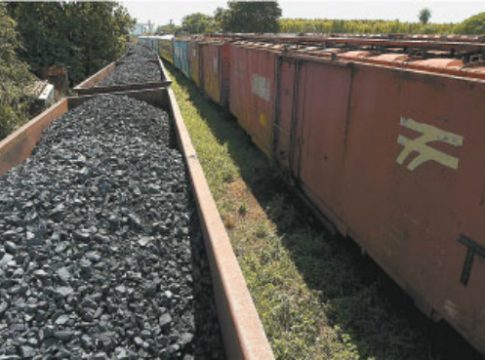 Durante encontro, governador reitera ao presidente pedido de celeridade na relicitação de ferrovia