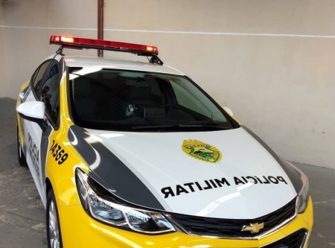 PM recupera carro logo após assalto em Guaíra