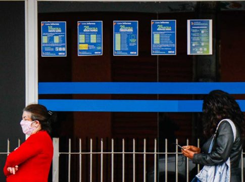 Auxílio de R$ 600 é depositado nesta 6ª para aniversariantes de março