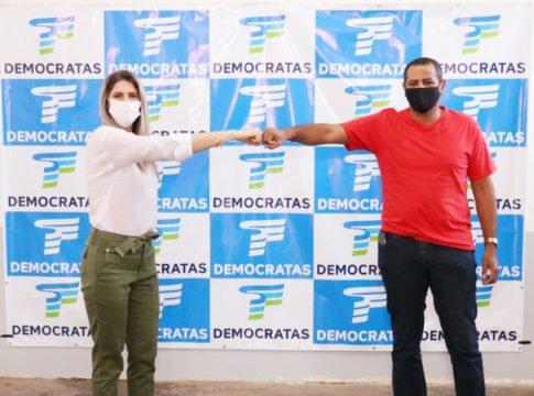 DEM de Eldorado oficializa apoio à reeleição de Léo em dobradinha com Fabiana
