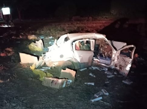 Rapaz morre ao capotar carro carregado com cigarros em Guaíra