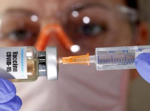 Vacina da covid-19 pode começar a ser distribuída no início de 2021, diz Saúde