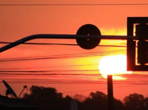 Clima desértico se mantém nesta quinta e população deve ficar atenta aos cuidados com a saúde