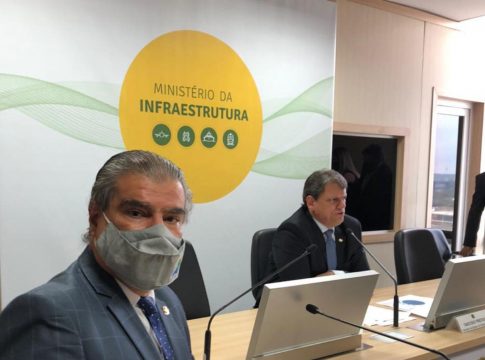 Senador Nelsinho participa de reuniões que definem verbas para rodovias no MS