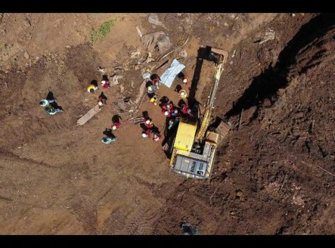 Bombeiros acham corpo que pode ser de vítima da tragédia de Brumadinho