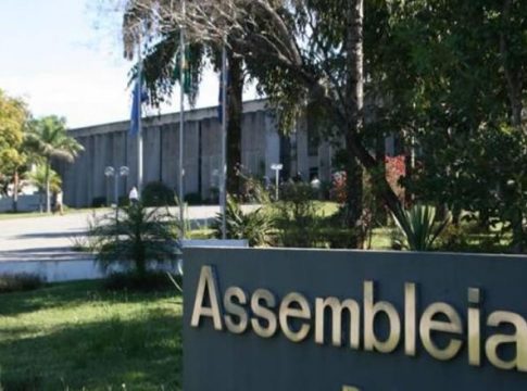 Assembléia aprova alteração no Estatuto dos Profissionais da Educação Básica