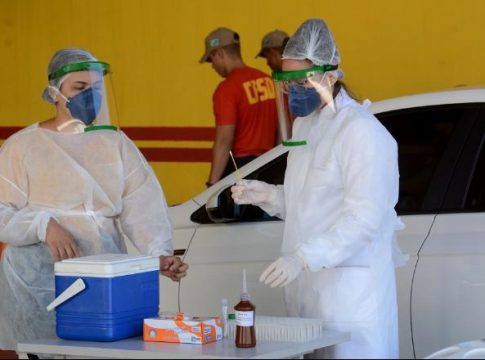 Casos começam a ter queda, mas recusa da população em fazer testes preocupa