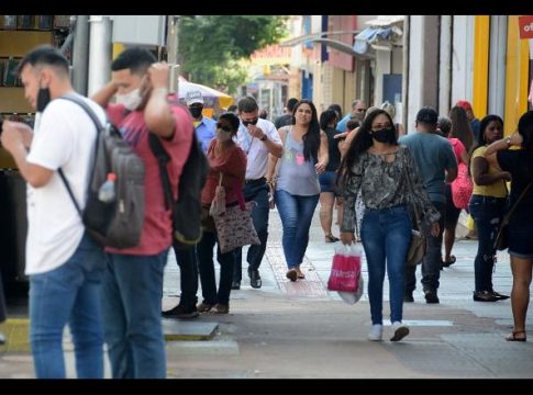 Mais de 104 mil pessoas precisam do décimo terceiro reduzido no Estado