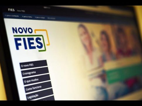 Fies: inscrições para vagas remanescentes são retomadas hoje para segundo semestre