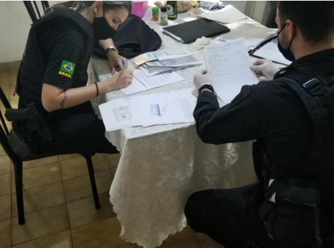 Grupo que fraudava até Bolsa Família para estrangeiros está na mira da PF