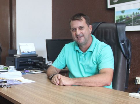 No Dia do Servidor, salário dos funcionários municipais de Tacuru já está na conta