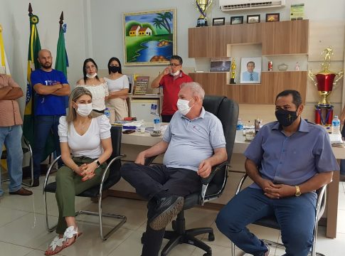 Secretário Geraldo Resende visita Eldorado e reafirma apoio a Léo e Fabiana