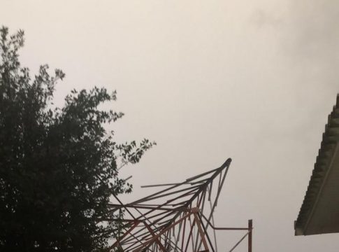 Temporal derruba torre da Rádio em Mundo Novo e causa enormes prejuízos