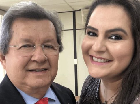 Após a morte repentina do pai Onevan de Matos, Rhaiza Matos vence em Naviraí