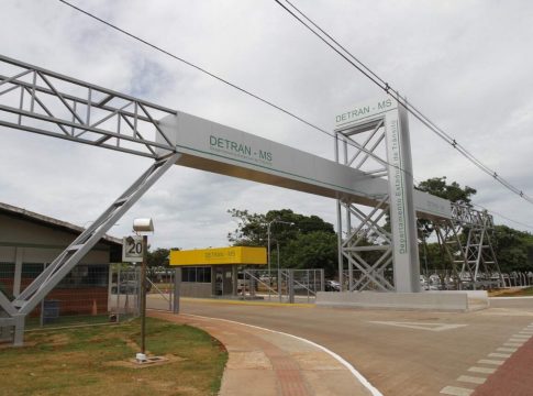 Operação da PF apura desvio de recursos e lavagem de dinheiro na emissão de CNHs