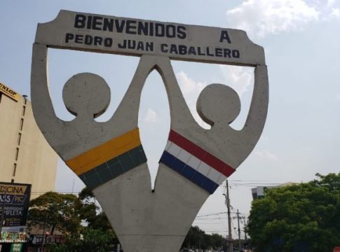 Paraguai pretende manter fronteiras com o Brasil abertas no fim de ano