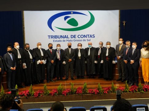 Na posse da nova diretoria do TCE-MS, presidente da ALEMS destaca harmonia entre poderes