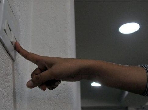 Bandeira na conta de luz continuará amarela em fevereiro, confira dicas para reduzir consumo