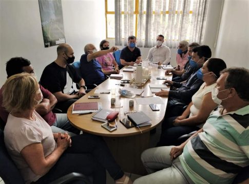 Dr. Lídio inicia semana com reunião do secretariado em Iguatemi