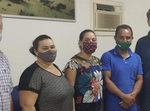 Vereadores Jefinho e Zezinho pedem ao prefeito Thalles apoio para escola agrícola