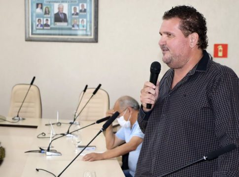 Presidente da Câmara de Iguatemi prestigia assinatura de convênios com entidades