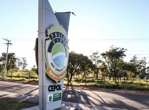 Marido encontra mulher morta em casa e legista identifica marcas de violência