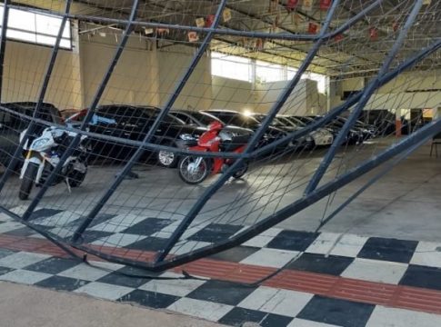 garagem na Bandeirantes é arrombada e bandidos levam carro avaliado em R$ 41 mil