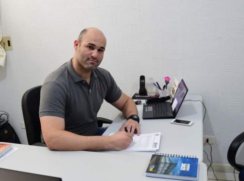 Iguatemi, Naviraí e Tacuru fazem parte de 30 cidades que querem comprar vacinas direto dos laboratórios