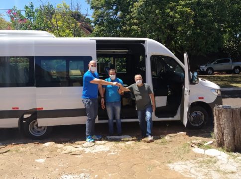 Prefeitura de Iguatemi adquire com recursos próprios uma Van para a Saúde