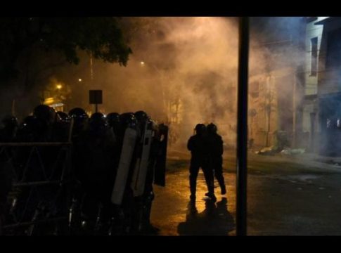 Protestos no Paraguai pedem saída de presidente por má gestão da pandemia