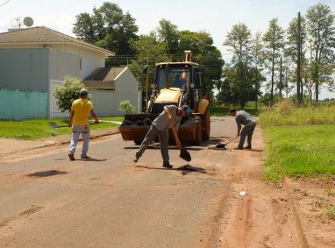 Recuperação asfáltica em Mundo Novo utiliza 80 toneladas de CBUQ em dois dias