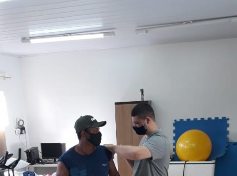 Japorã vacina pacientes com comorbidade e idosos de 60 a 64 anos