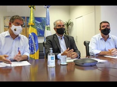 Parceria do governo estadual beneficiará 10 municípios com investimento de R$ 100 milhões em obras