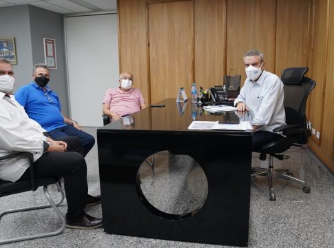 Prefeito Lídio, vice Zé Roberto e Presidente da câmara Genésio, foram recebidos pelo Presidente da Assembléia Paulo Correa