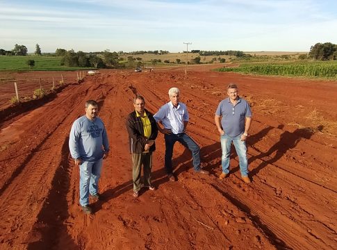 Prefeitura de Iguatemi elimina grande erosão em área de proteção ambiental