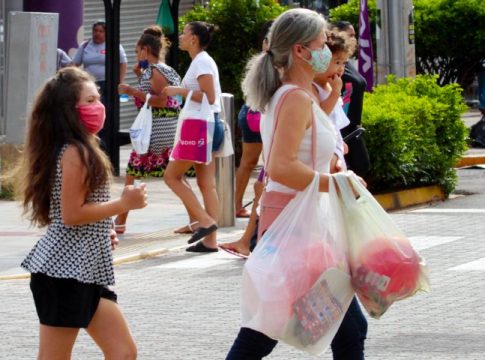 A uma semana do Dia das Mães, salário de servidores injeta R$ 418 milhões na economia