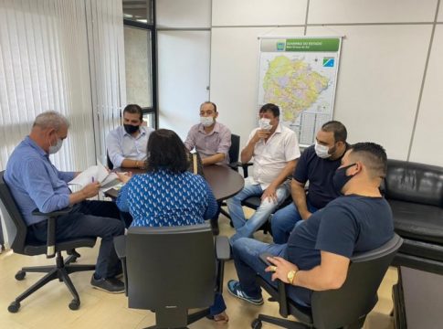 Com vereadores a vice-prefeita e secretário de Saúde viabilizam recursos em estadia na Capital