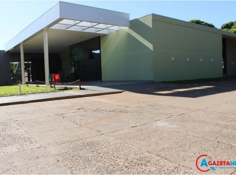 Valter Brito solicita novo centro cirúrgico e bloco administrativo no Hospital Regional em Amambai