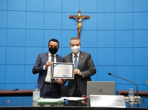 Atuação do deputado Paulo Corrêa é reconhecida pelo Instituto de Direito Administrativo de MS