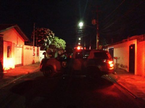 Após roubo de carro, dois ladrões morrem durante confronto com a polícia em Campo Grande