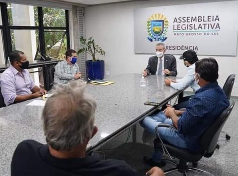 Deputado Paulo Corrêa atende prefeito Torquetti, vice Pedrinho e vereador Marcelo