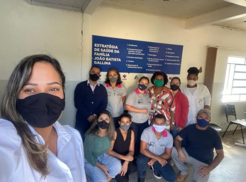 Thalles e Bruno determinam capacitações constantes de acolhimento e atendimento humanizado na saúde municipal