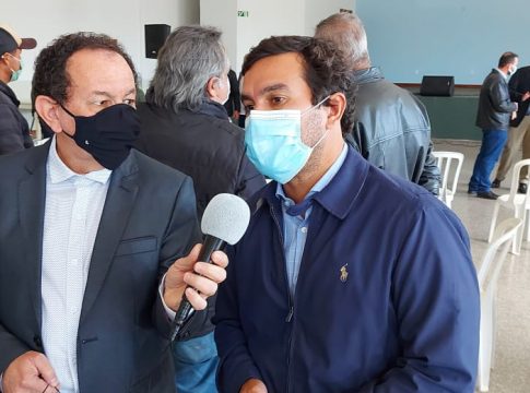 Deputado Beto Pereira participa do lançamento de obras em Naviraí