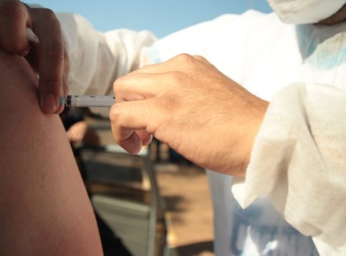 Amambai bate o seu próprio recorde de vacinação em um só dia, 2174 doses foram aplicadas