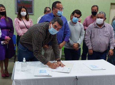 Secretário Riedel autoriza R$ 20 milhões em obras para Amambai e Naviraí