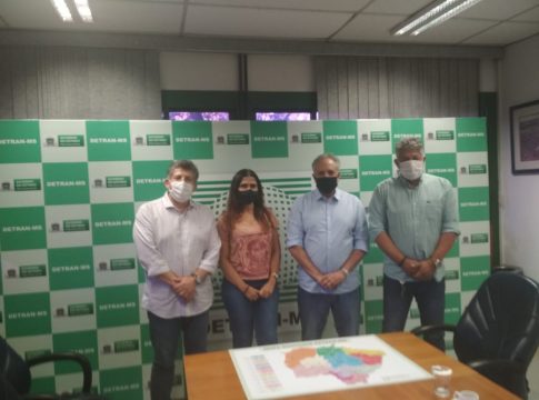 Com apoio do deputado Lídio, César Filho conquista sinalização viária junto ao Detran