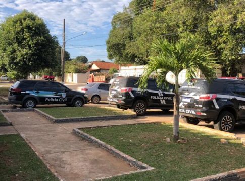 Oito pessoas da mesma família são presas por tráfico em operação contra o PCC em MS
